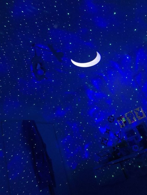 18 Efektli Gökyüzü Moon Projektör Hoparlör Gece Lambası